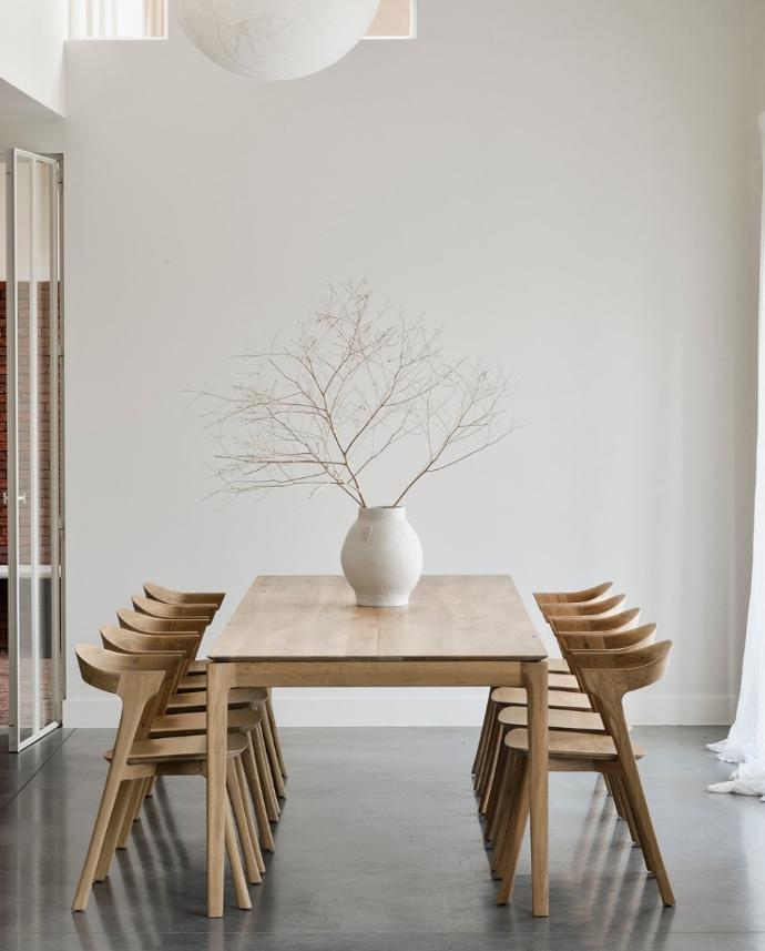 B2B furniture dining room